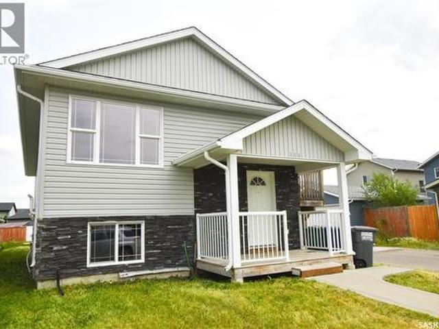 106 Geary Crescent, Saskatoon, SK, S7R 0B8 house for sale | Listing ID SK045287 | Royal LePage