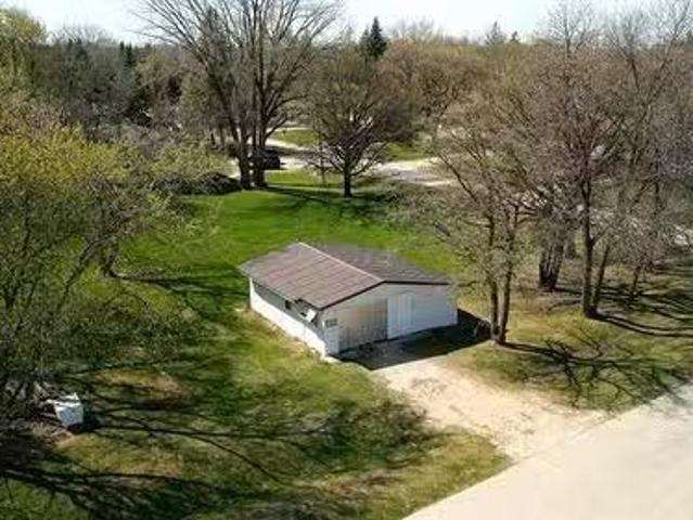 106 Ginn Ave, Dominion City, MB, R0A 0H0 vacant land for sal.