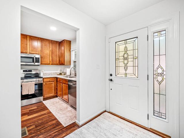 106 Gunston Court