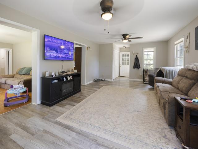 106 Darwin St