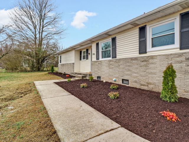 106 Dearman St
