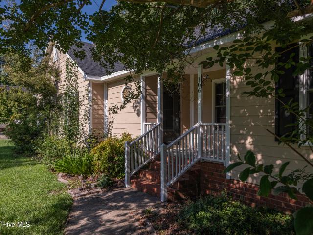106 Duchess Drive