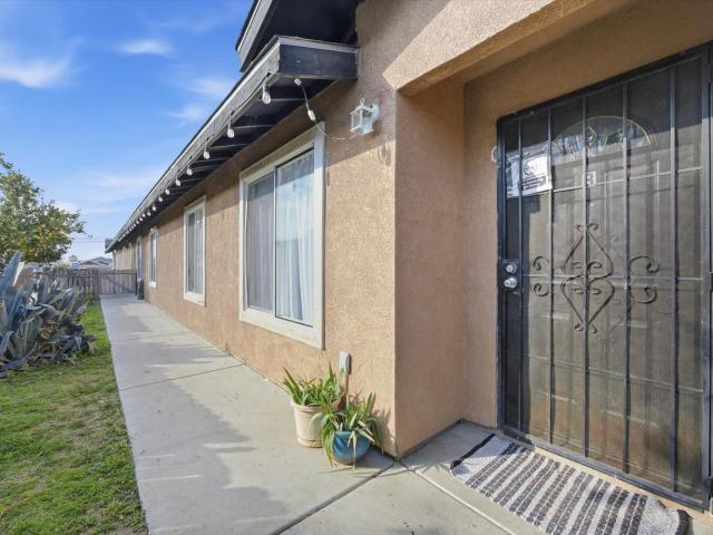106 E Warren Avenue