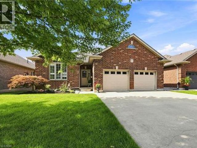 106 Kingfisher Avenue, Woodstock, ON, N4T 1T7 house for sale | Listing ID 40862 | Royal LePage