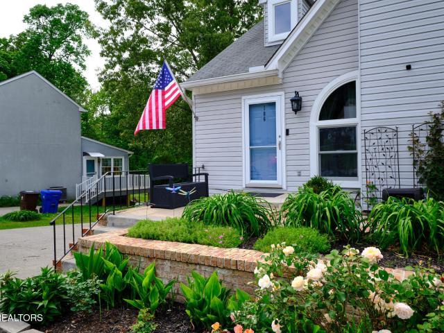 106 Hanover Place