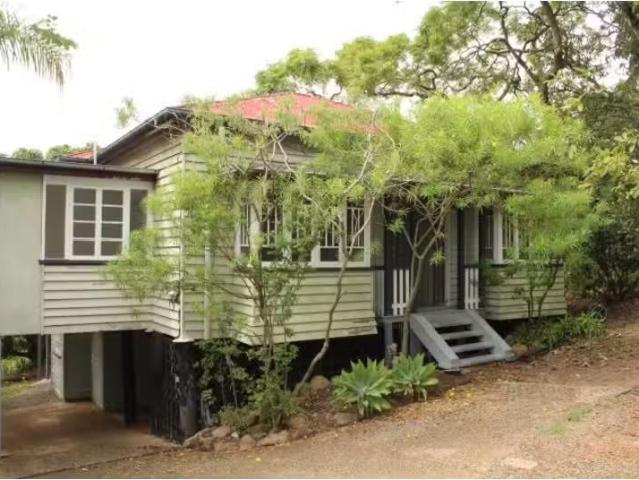 106 Herston Road, KELVIN GROVE House for rent Listed by Leo A.