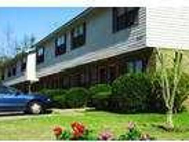 106 Laurie Drive Oak Chase