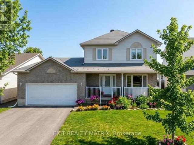 106 Lachaine Street, Russell, ON, K0A 1W0 house for sale | Listing ID X13793 | Royal LePage