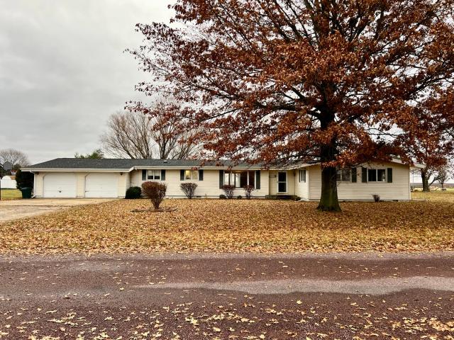 106 Lakeview Drive