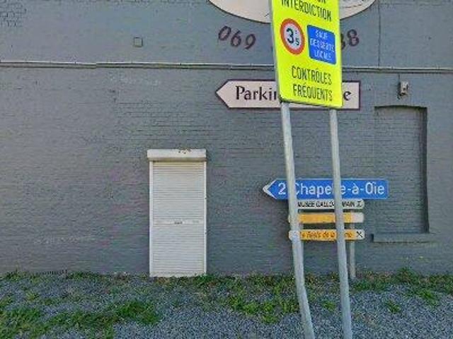 106 m2 apartment for rent in Leuze en Hainaut