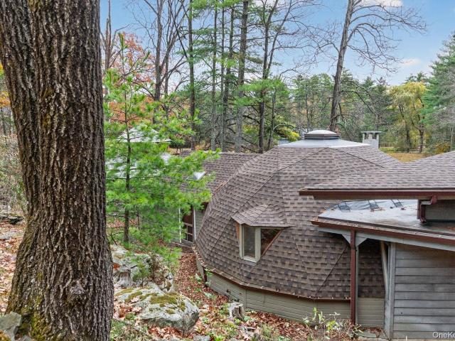106 Mountain Laurel Lane