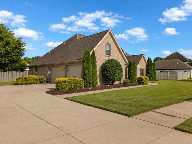 106 Magnolia Dr