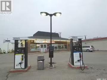 106 Main Street W, Maidstone, SK, S0M 1M0 commercial for sal.