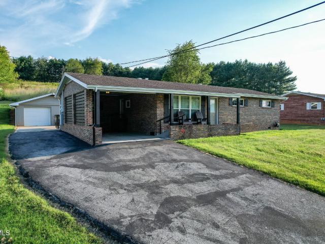 106 Meadowbrook Road
