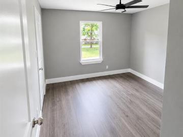 106 N 4th St, Crandall, TX 75114 | MLS #21267