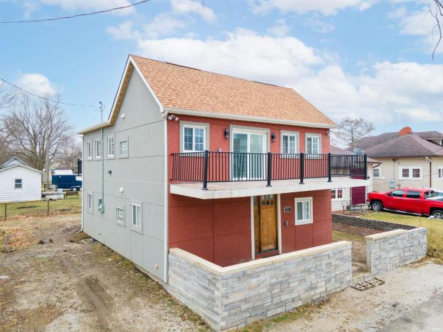 106 N Washington Street