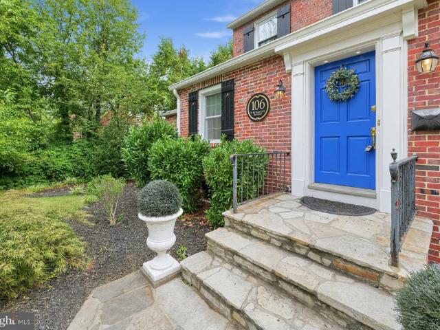 106 N Beaumont Avenue
