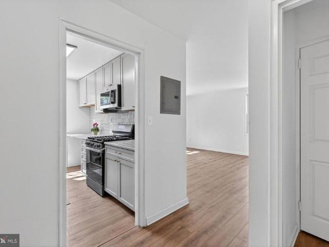 106 N George Mason Drive N # 4