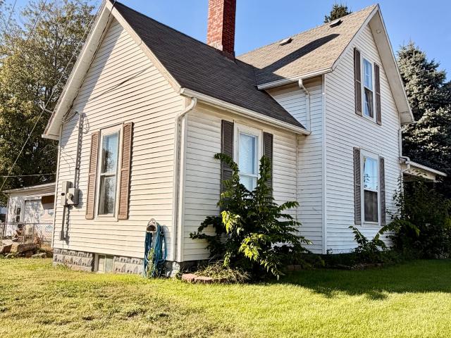 106 N Indiana Street