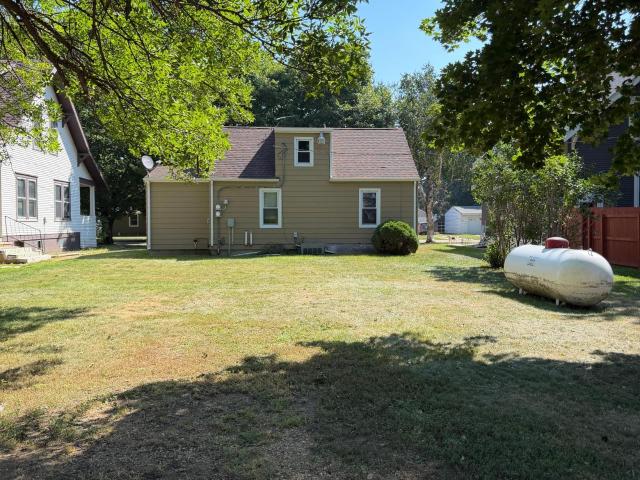 106 N Oak Street