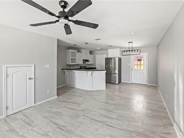 106 S 48th Lane