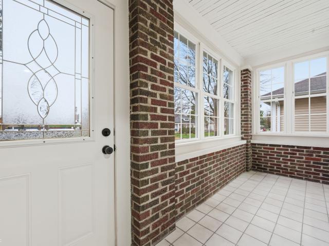 106 S 3rd Ave, Beech Grove, IN 46107 | MLS #22088