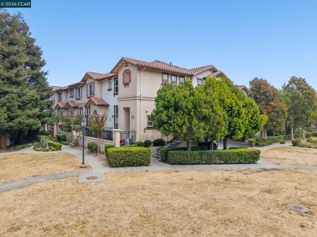 106 Santa Ines St