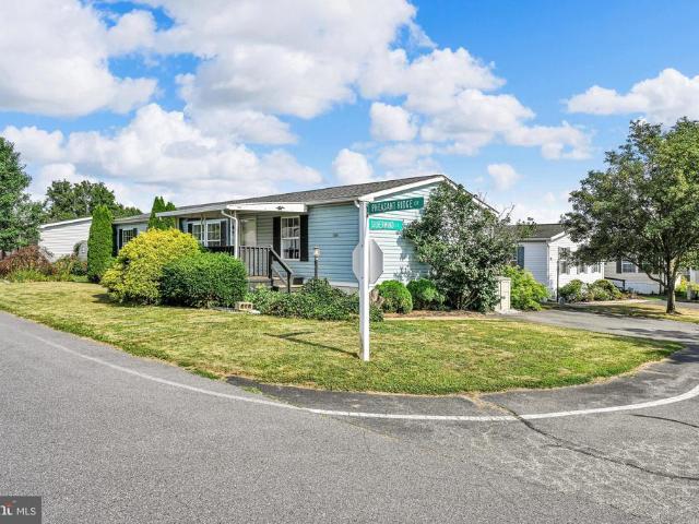 106 Silver Wind Ct S