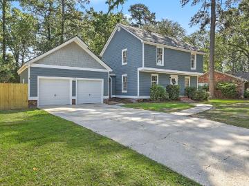 106 Sweetbriar Road