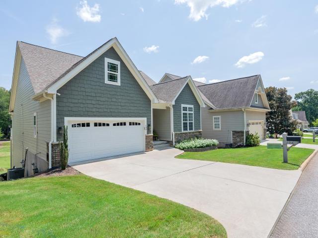 106 Pebble Creek Drive