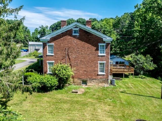 106 Pence Rd