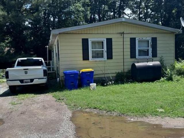 106 Phyllis Court