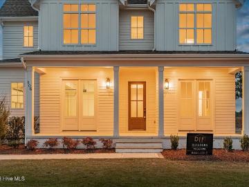 106 Pinewood Cove