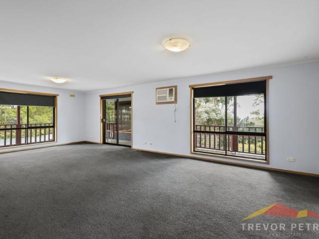 106 Rathkeale Ave, Mount Helen VIC 3350