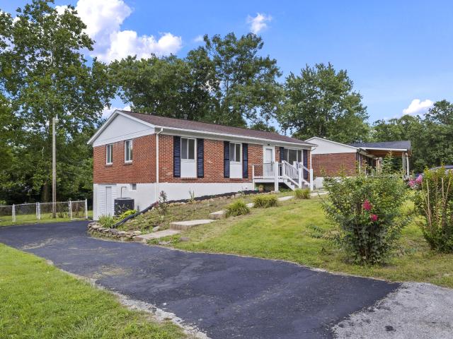 106 Redwood Drive