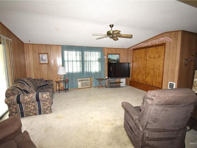 106 Rim Drive