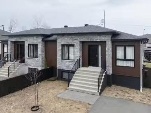 106 Rue Arthur Villeneuve, Cowansville, QC, J2K 0L8 house fo.