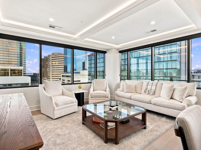 106 W Vine Street # 809