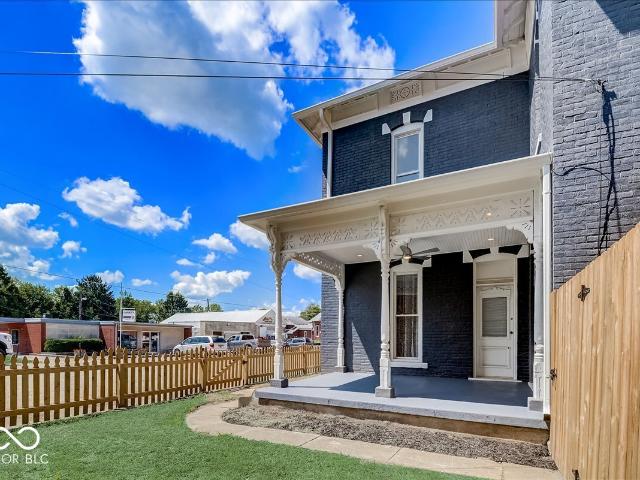 106 W Washington Street