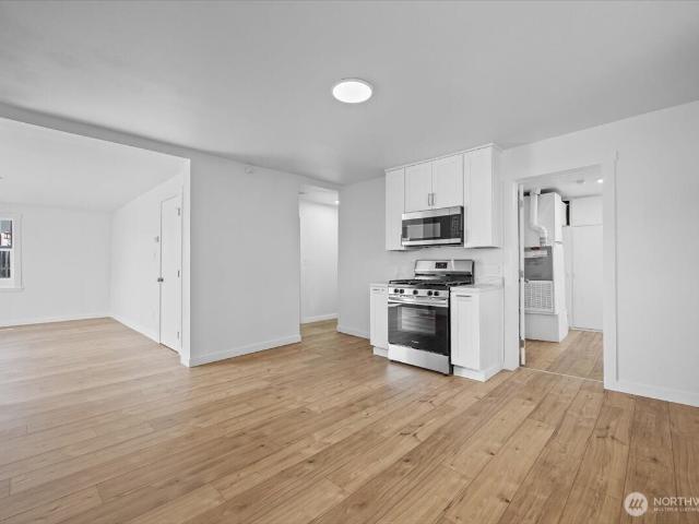 106 W Birch Avenue