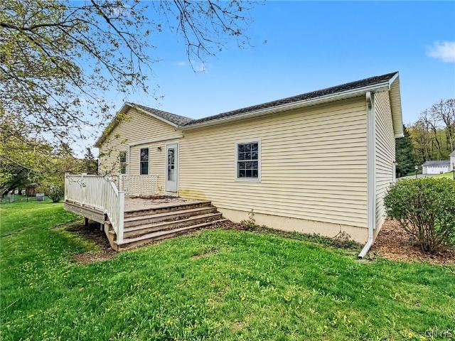 106 W Hill Lane