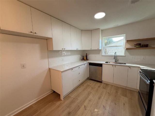 106 W Jeter Street