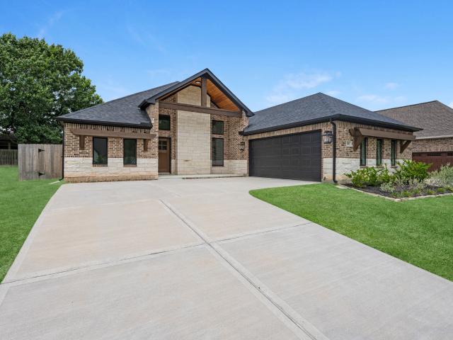 106 Wyndemere Drive