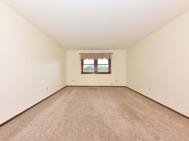 106 Tamarack Cir