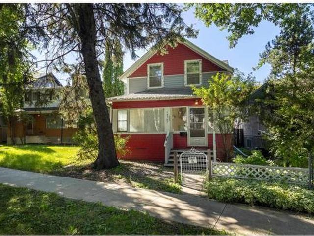 10747 University Avenue Nw, Edmonton, AB, T6E 4P8 house for sale | Listing ID E4504 | Royal LePage