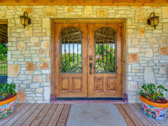 10745 Rosemar Ln, Adkins, TX 78101 | MLS #1871