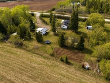 107523 Highway 697, Rural Mackenzie County, AB, T0H 2H0 house for sale | Listing ID A2306 | Royal LePage