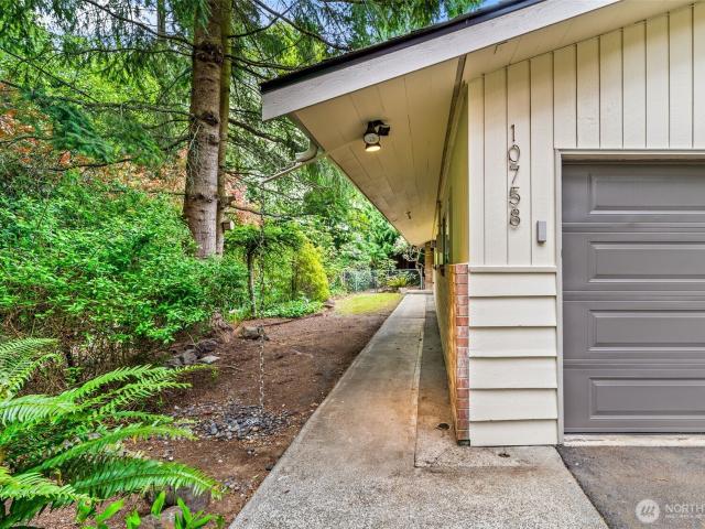 10758 Ashworth Ave N, Seattle, WA 98133 | MLS #2561