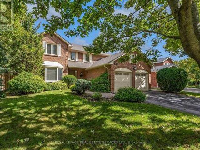 1075 Mayfair Road, Oakville, ON, L6M 1G5 house for sale | Listing ID W13786 | Royal LePage