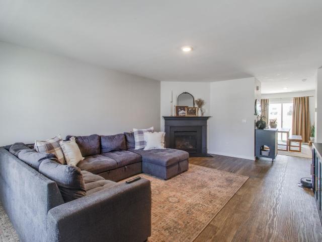 1075 Belmont Green Road